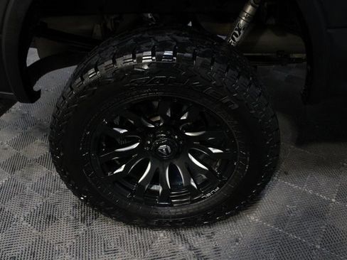 Used 2019 Ford F150 Lariat w/ Equipment Group 502A Luxury image 25