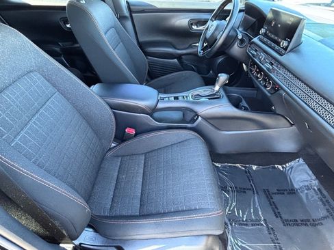 Certified 2025 Honda HR-V Sport image 14