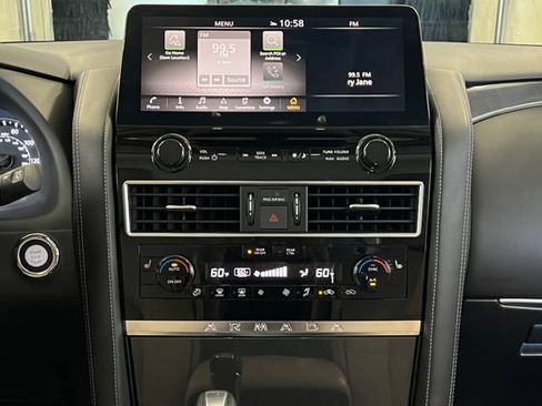 Used 2021 Nissan Armada SV w/ SV Appearance Package RWD image 38