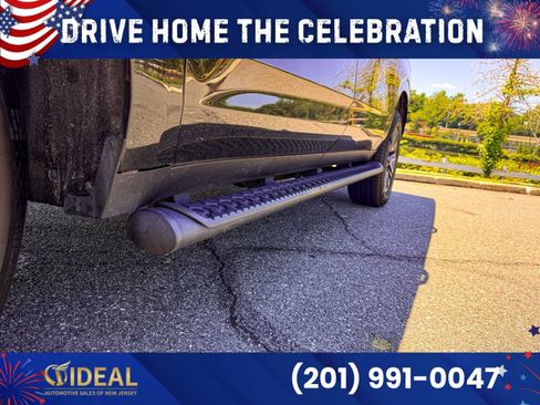 Used 2024 Chevrolet Suburban Z71 AWD/4WD image 39