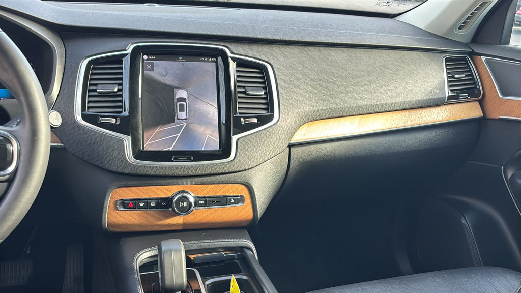 Certified 2024 Volvo XC90 B6 Plus w/ Protection Package Premier AWD/4WD image 8