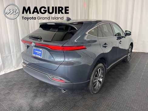 Used 2023 Toyota Venza LE image 28