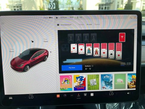 Used 2018 Tesla Model 3 Long Range RWD image 21