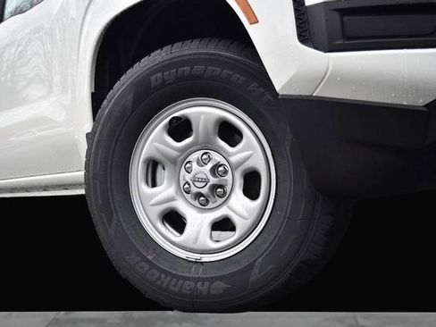 New 2026 Nissan Frontier S image 3