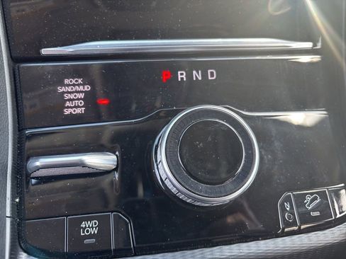 Used 2023 Jeep Grand Cherokee 4WD 4xe image 12