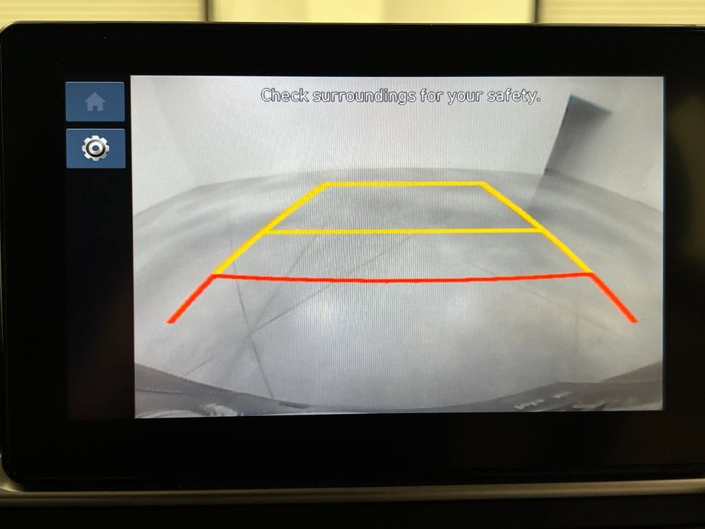 Used 2025 Hyundai Venue SEL FWD image 58