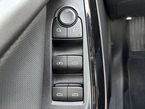 New 2026 Chevrolet Equinox LT image 16