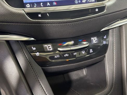 Used 2022 Cadillac XT5 Premium Luxury w/ LPO, Floor Liner Package AWD/4WD image 18