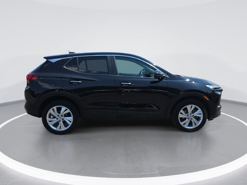 Certified 2024 Buick Encore GX Preferred AWD/4WD image 2
