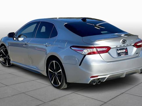 Used 2020 Toyota Camry XSE image 10