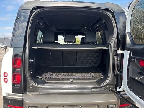 Used 2022 Land Rover Defender 110 X-Dynamic SE image 12