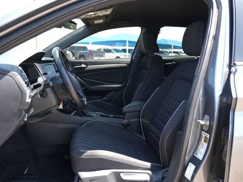 Used 2024 Volkswagen Jetta Sport FWD image 11