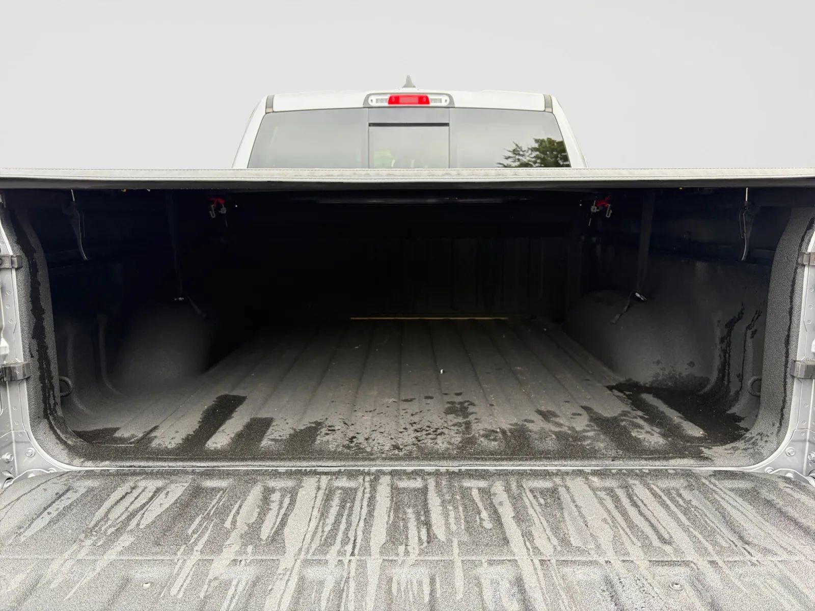 Used 2019 RAM 1500 Laramie AWD/4WD image 16