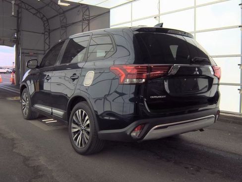 Used 2020 Mitsubishi Outlander SE image 4