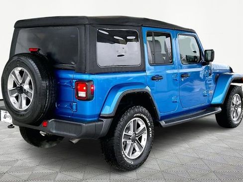 Used 2022 Jeep Wrangler Unlimited Sahara image 5