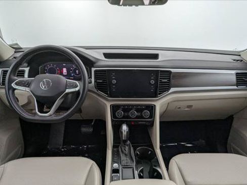 Used 2023 Volkswagen Atlas SE w/ Panoramic Sunroof Package FWD image 30