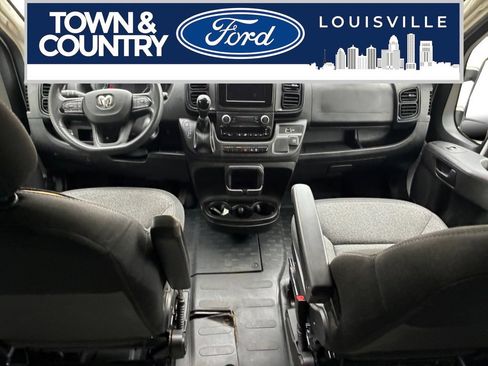 Used 2023 RAM ProMaster 3500 FWD image 23