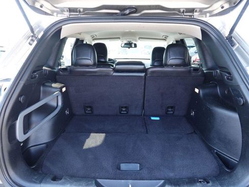 Used 2017 Jeep Cherokee Trailhawk w/ Trailer Tow Group image 9