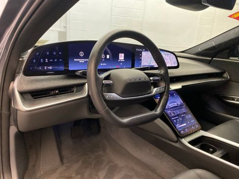 Used 2024 Lucid Air Pure RWD image 18