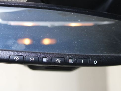 Used 2022 Nissan Titan SV w/ SV Convenience Package image 30