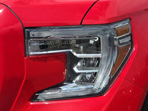 Certified 2020 GMC Sierra 1500 Elevation w/ Elevation Value Package AWD/4WD image 31