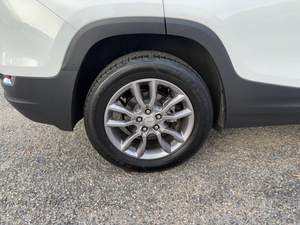Used 2024 GMC Terrain SLT FWD image 23