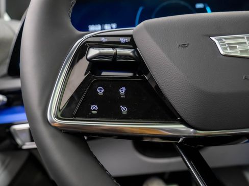 New 2026 Cadillac Optiq Sport 1 image 24