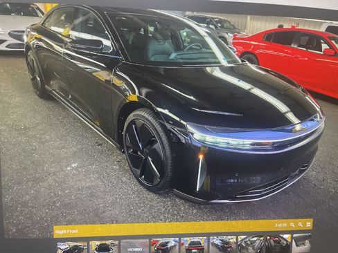Used 2024 Lucid Air Touring image 2