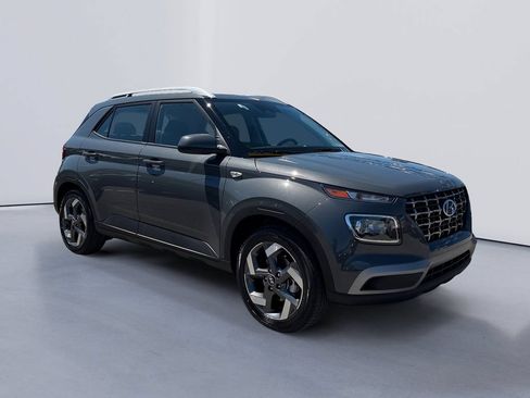 New 2026 Hyundai Venue SEL FWD image 1