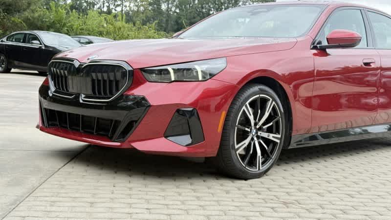 Used 2026 BMW 530i w/ M Sport Package RWD image 10