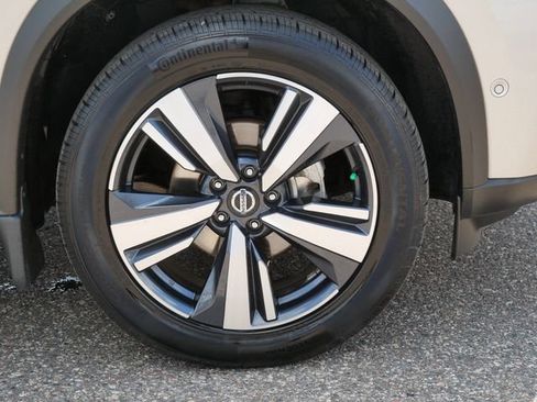 Used 2021 Nissan Rogue Platinum AWD/4WD image 9