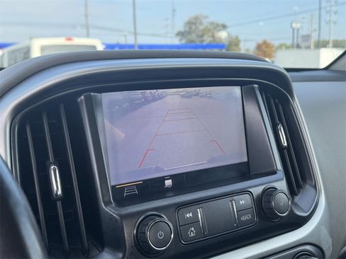 Used 2019 Chevrolet Colorado LT image 22