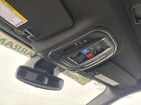 Used 2023 Jeep Grand Cherokee L Laredo image 20