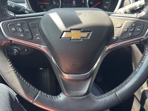 Used 2020 Chevrolet Equinox LT w/ Driver Convenience Package FWD image 12