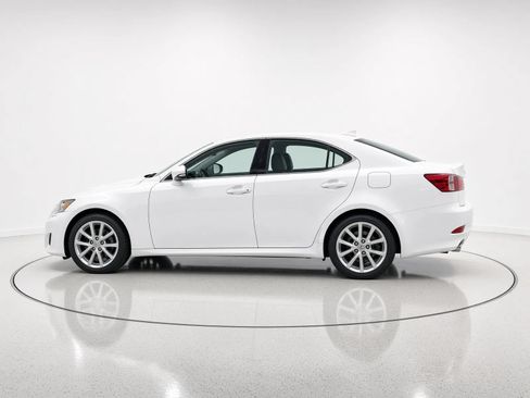 Used 2013 Lexus IS 350 AWD w/ Luxury Plus Pkg Value Edition image 6