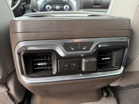 Used 2019 GMC Sierra 1500 SLT image 32