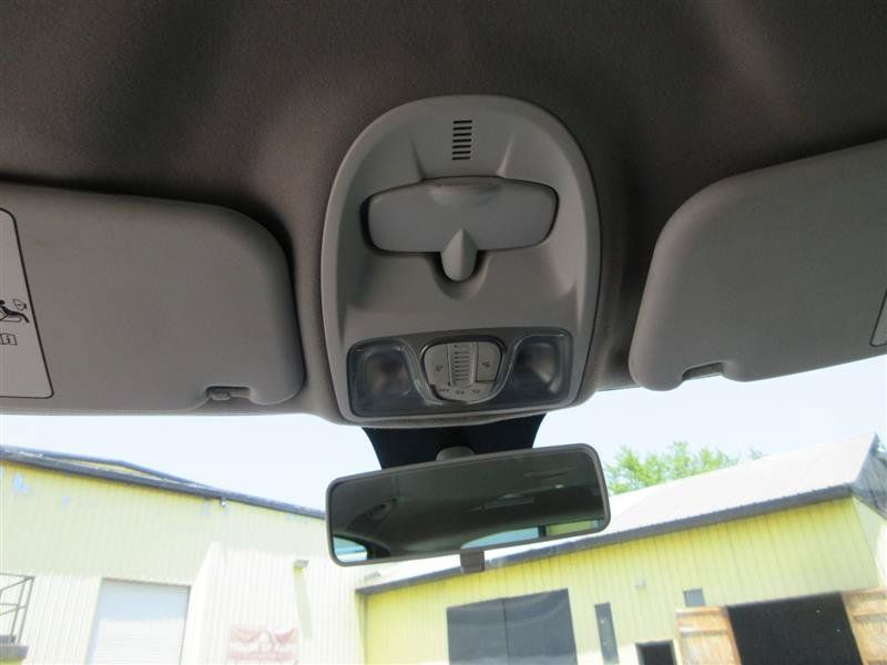 Used 2014 FIAT 500L Easy FWD image 18