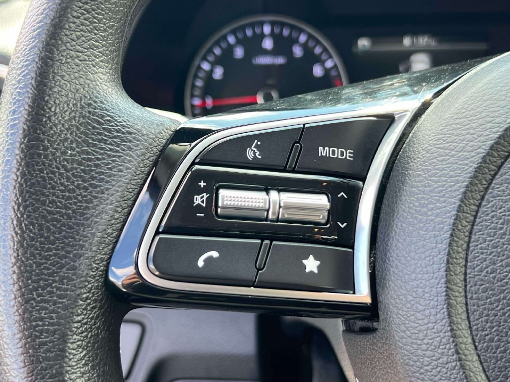 Certified 2024 Kia Forte LXS FWD image 18
