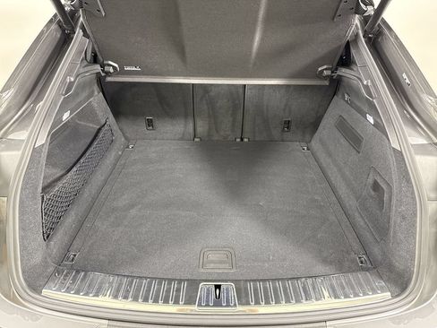 Certified 2024 Porsche Cayenne Coupe AWD/4WD image 20