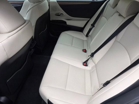 Used 2025 Lexus ES 350 w/ Premium Package FWD image 14