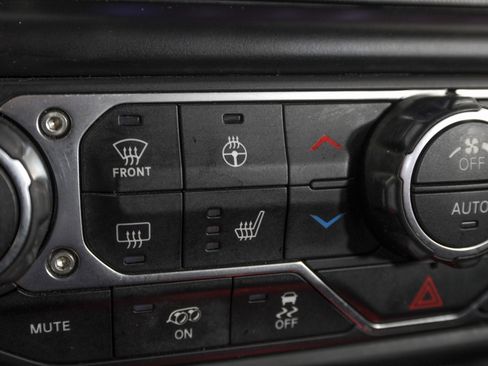 Used 2022 Jeep Wrangler Unlimited Rubicon image 23