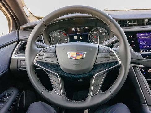 New 2026 Cadillac XT5 Premium Luxury w/ Driver Assist Package FWD image 17