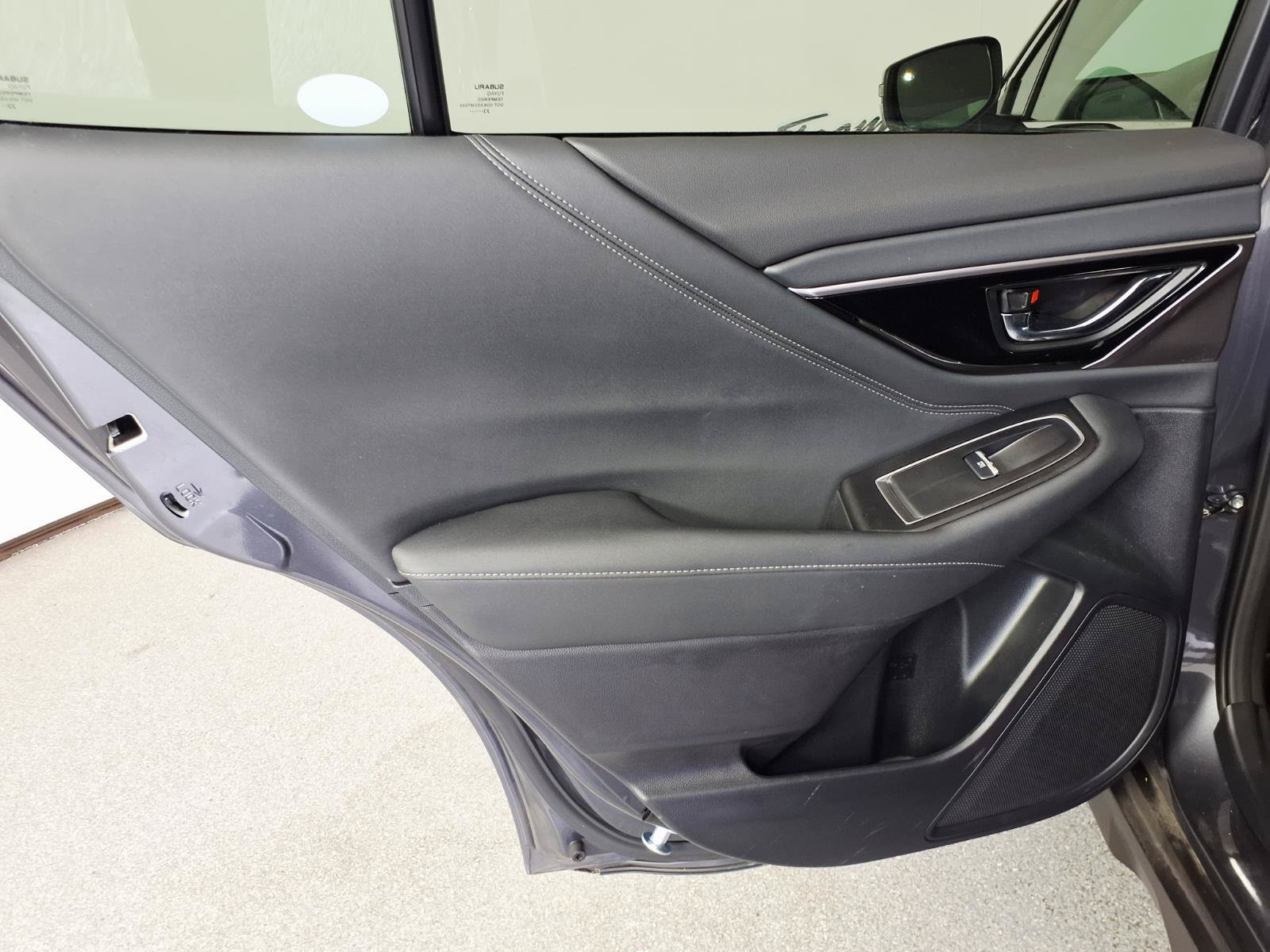 Used 2024 Subaru Outback Limited AWD/4WD image 12