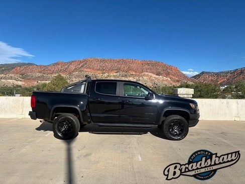 Used 2020 Chevrolet Colorado ZR2 w/ ZR2 Midnight Special Edition image 3
