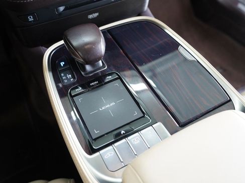 Used 2020 Lexus LS 500 w/ Interior Upgrade Package image 22