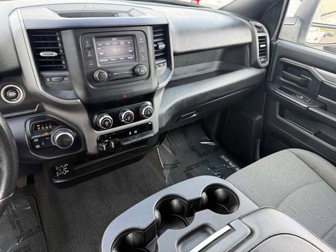 Used 2024 RAM 2500 Tradesman w/ Chrome Appearance Group image 24