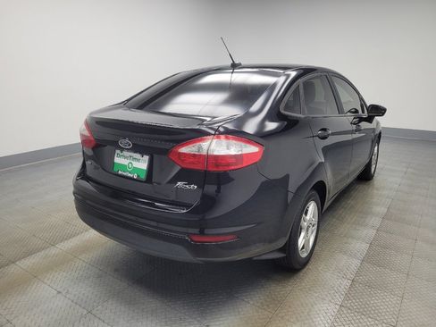 Used 2019 Ford Fiesta SE image 9