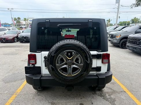 Used 2016 Jeep Wrangler Unlimited Sport AWD/4WD image 5