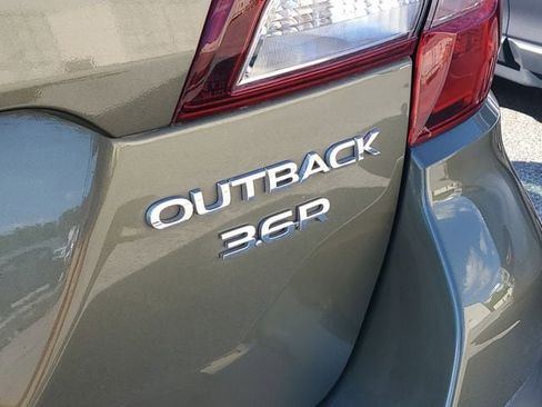 Used 2019 Subaru Outback 3.6R Limited AWD/4WD image 10