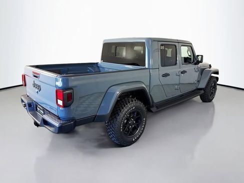 New 2025 Jeep Gladiator Sport image 7